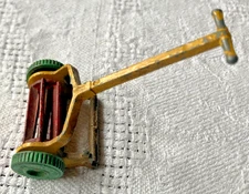 Vintage 1950s Dinky Toys Meccano Push Lawn Mower Made in England