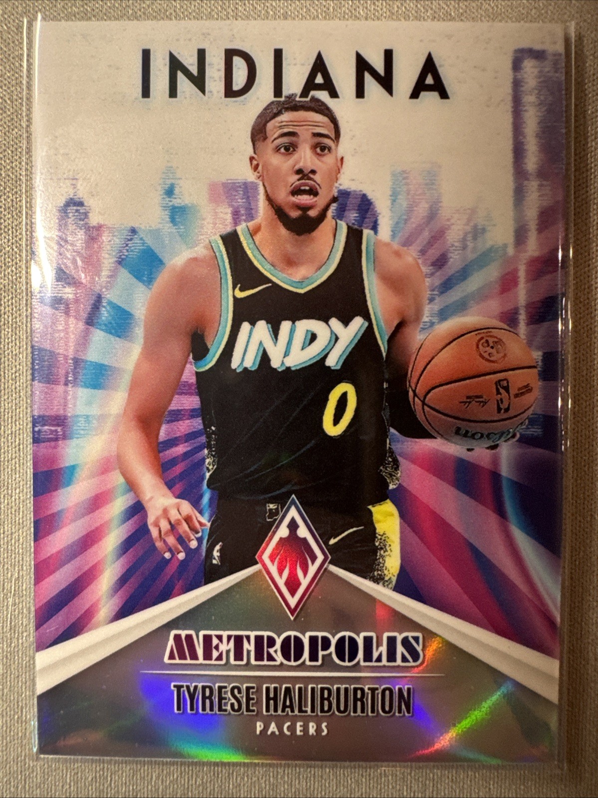 2023-24 Panini Phoenix - Metropolis Tyrese Haliburton #4 - Case Hit SSP - Pacers