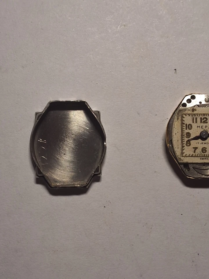 Reloj de pulsera vintage Mepa 17 Jewel hecho en Suiza para mujer funciona pero necesita cristal nuevo  Foto 3 de 4