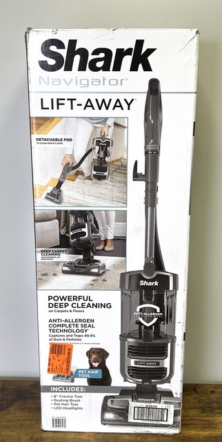 Shark Navigator UV650 Lift-Away Upright 