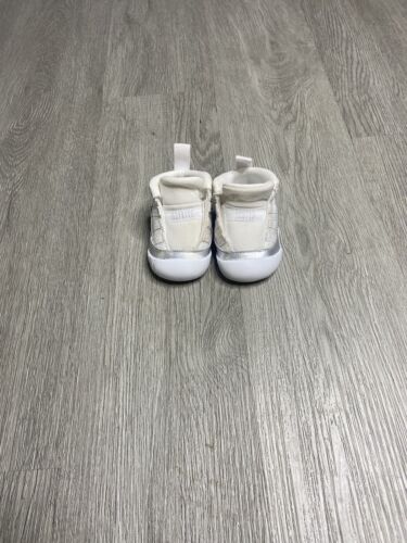 Air Jordan 11 Retro Metallic Silver Toddler Shoe Size 2c White Silver CI6165-100 - Picture 1 of 7