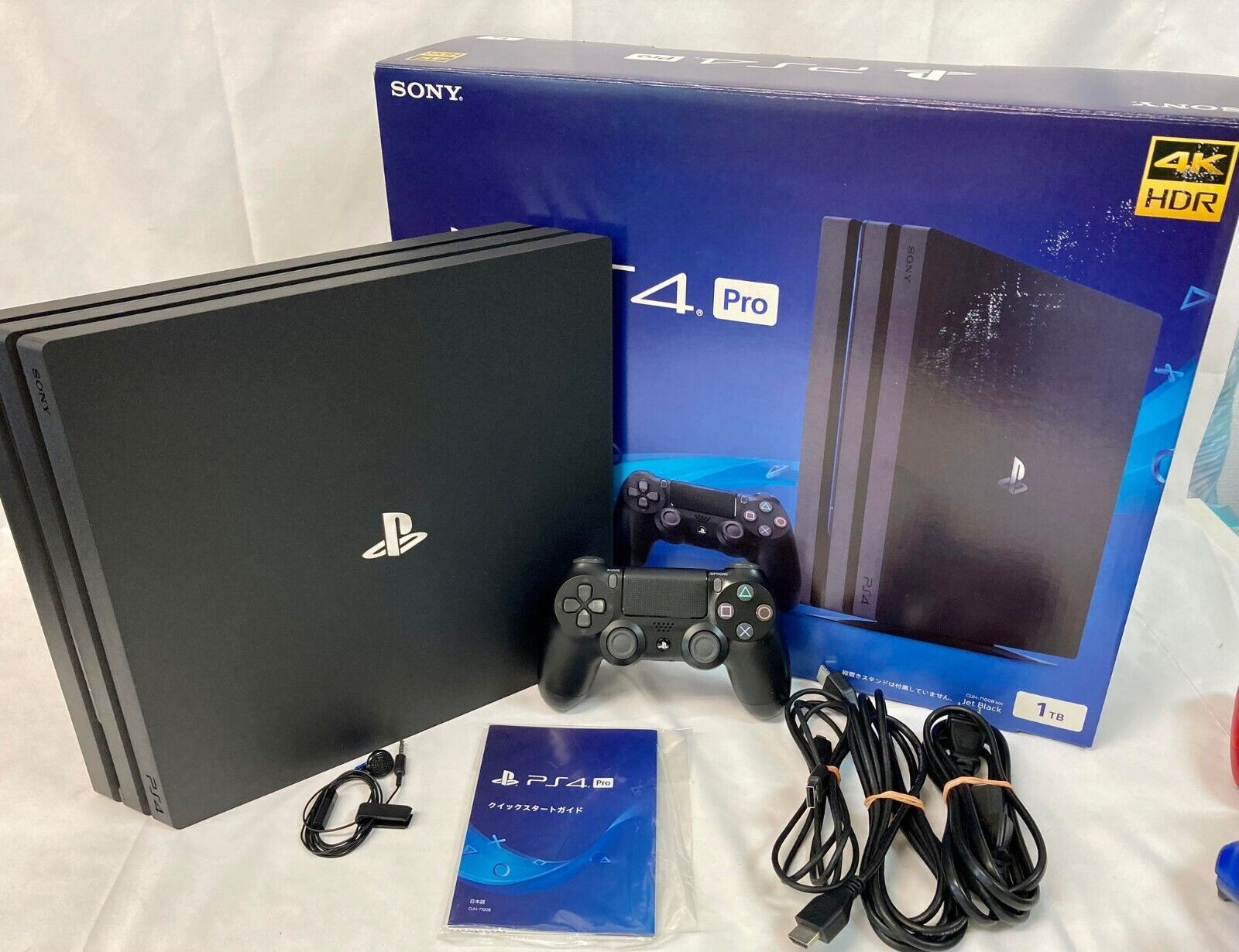 SONY PlayStation4 Pro 本体 CUH-7100B ソフト付き-