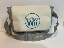 Nintendo Wii Dream Gear Travel Bag Messenger Shoulder Strap - Gray/White