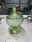 VINTAGE 1930S DEPRESSION GREEN URANIUM GLASS PRINCESS PATTERN COVERED CANDY DISH