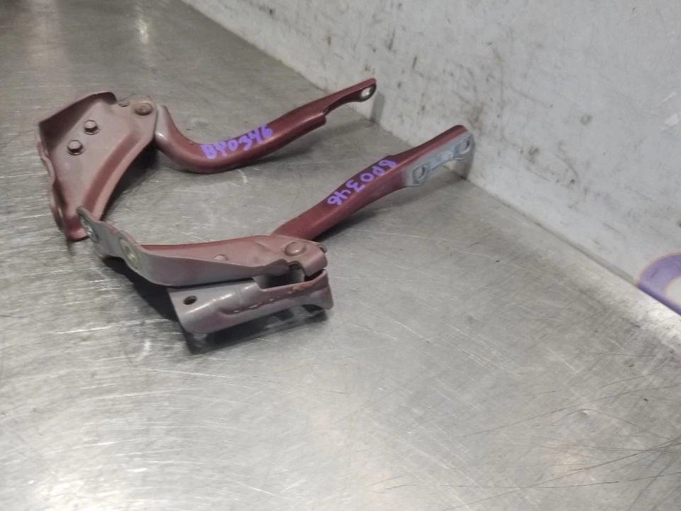 08 2008 LEXUS LX570 JUEGO DE BISAGRAS CAPÓ Foto 3 de 4