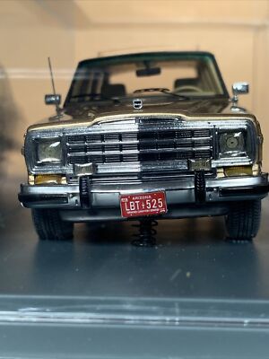 405-322 NEO 1/43 ジープ Grand Wagoneer 4×4 JEEP GRAND WAGONEER 1/43 CAR MODEL BY NEO NEO43525 | eBay UK