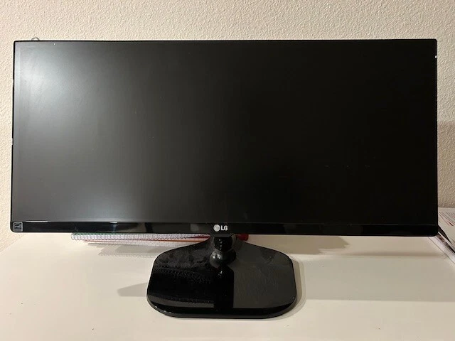 LG 25UM56-P 25.0" 2560 x 1080 60 Hz Monitor - Image 2 of 4