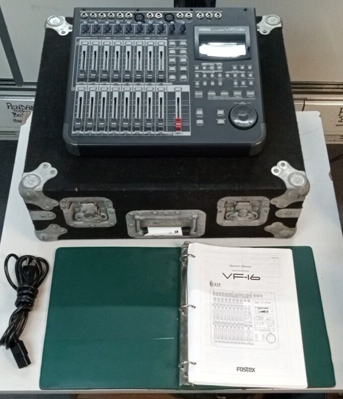 Fostex Vf-16 Digital Multitracker Recorder Adat Optical with road case NO EFFECT - Image 4 of 4
