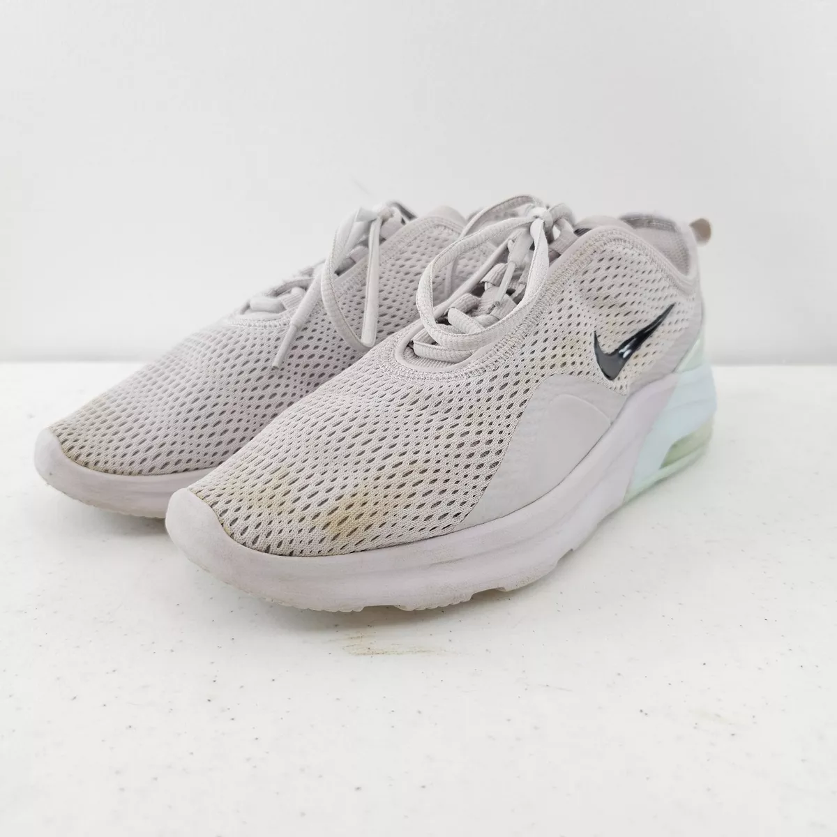 Air max motion 2 clearance women's lace-up running shoes