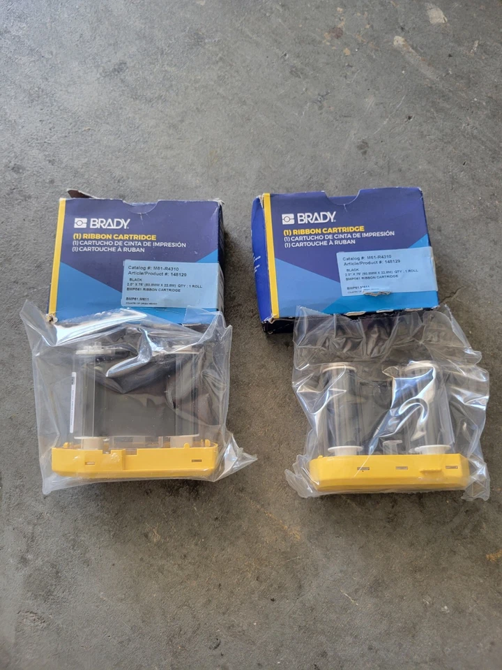 Cinta de impresora Brady BMP61-R4300 M61-R4310-Negro -75' Largo 2" Ancho-(1) Caja Foto 3 de 3