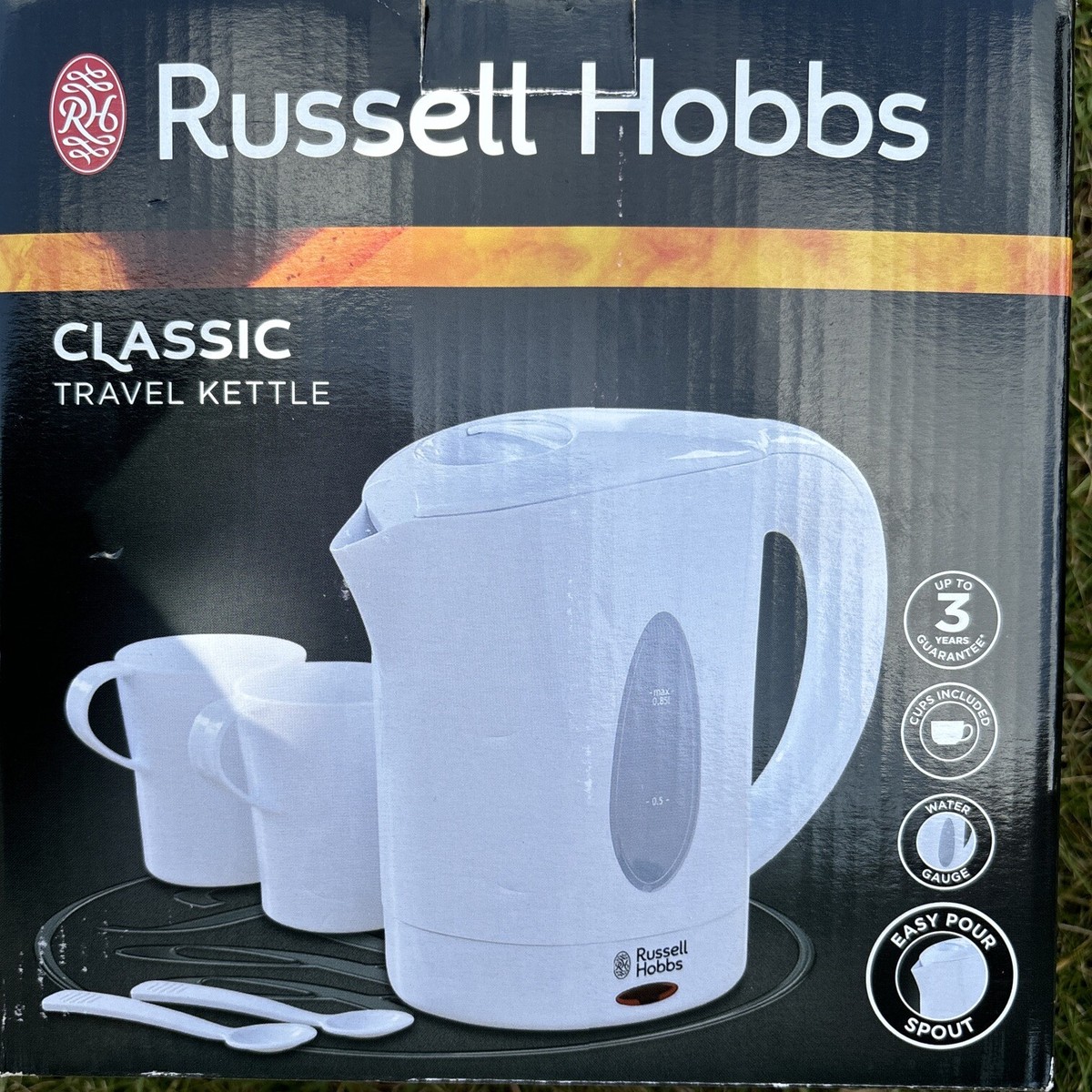 Russell Hobbs White Travel Kettle Variable Voltage 120-240v C/W