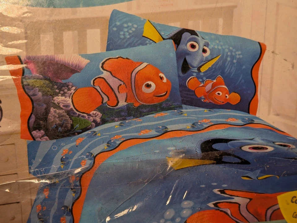 DE COLECCIÓN DISNEY FIND NEMO CON JUEGO DE SÁBANAS DOBLES NEMO NUEVO EN PAQUETE Foto 3 de 3