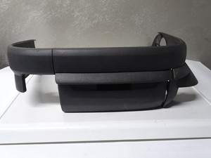 VW Caddy Polo 9N3 Ablagefach Staufach vorne links unten Fahrersitz 6Q0882599