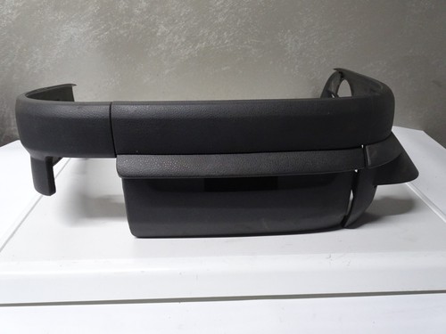 VW Caddy Polo 9N3 Ablagefach Staufach vorne links unten Fahrersitz 6Q0882599