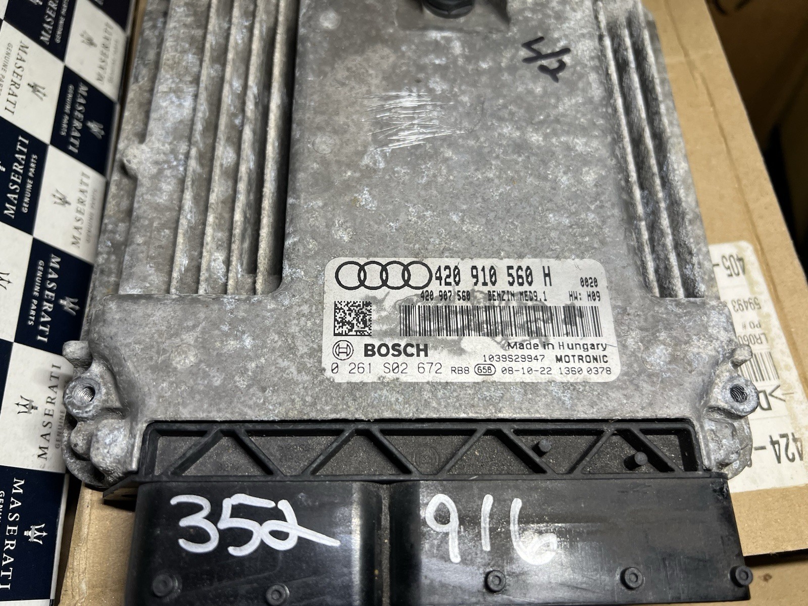 2009 Audi R8 Engine Computer  Left And Right Side