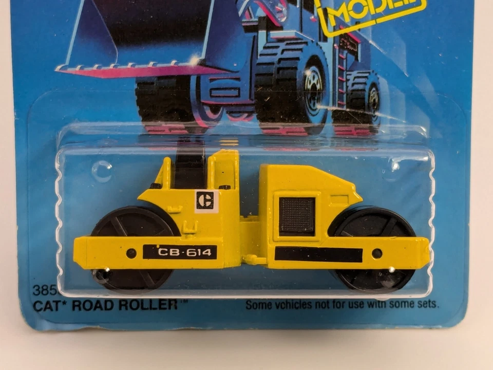 Vintage 1986 Hot Wheels CAT Road Roller w/CB614 & 5 Bars #3853 Workhorses 1/64 - Image 2 of 4
