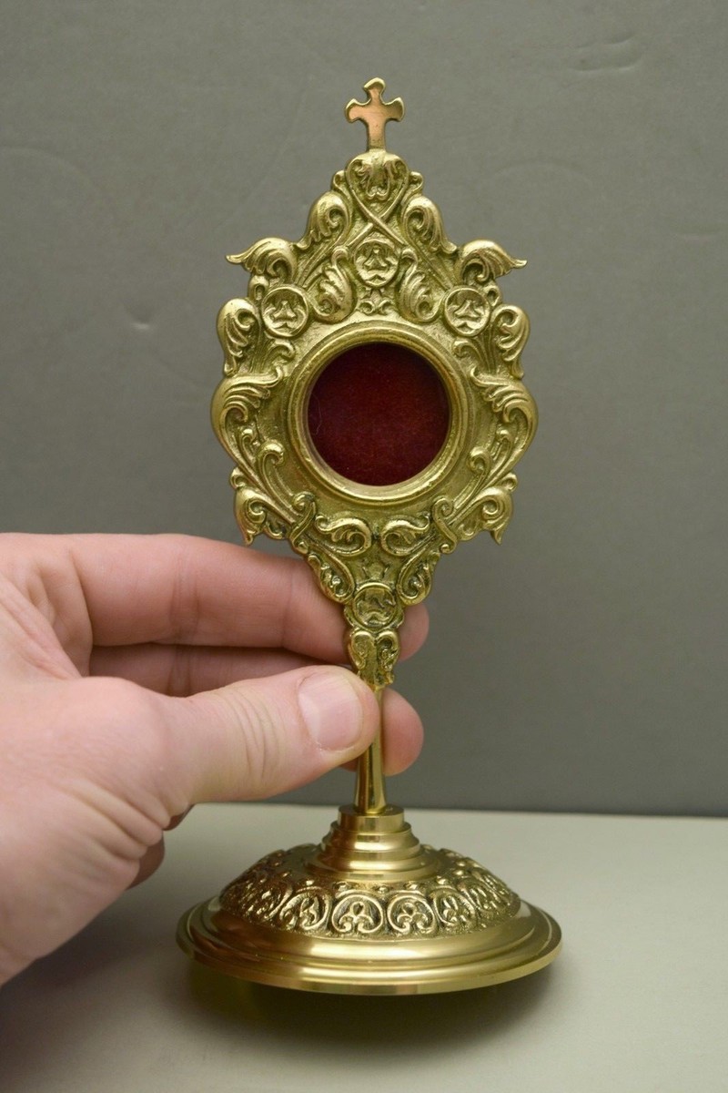 Ornate Brass Reliquary for your Relic - 7 1/4