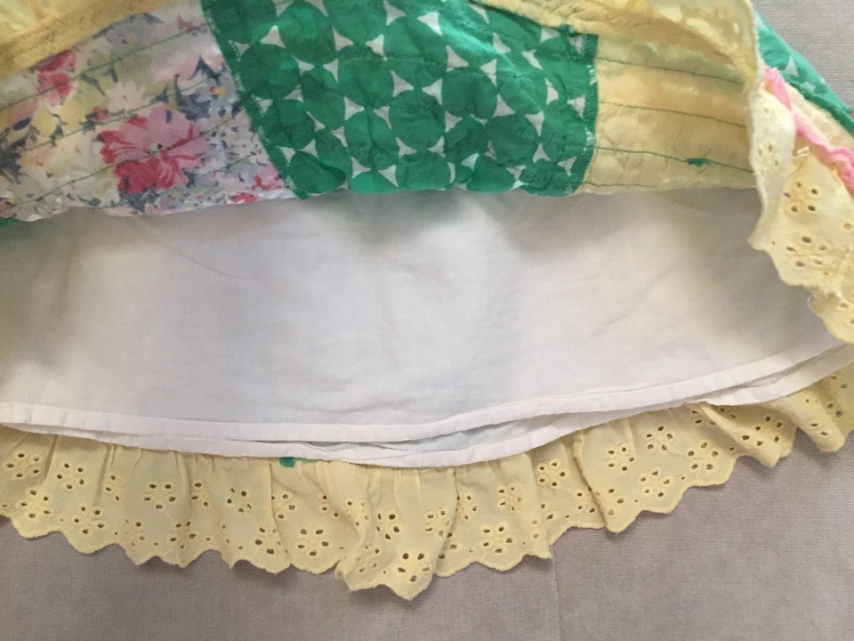 Falda bebé niña Beetlejuice talla 3T volantes verde rosa blanco encaje hinchado Foto 3 de 4