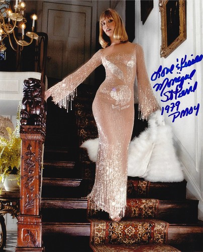 MONIQUE ST. PIERRE 1979 PLAYBOY PLAYMATE OF THE YEAR SEXY SIGNED PHOTO (C)