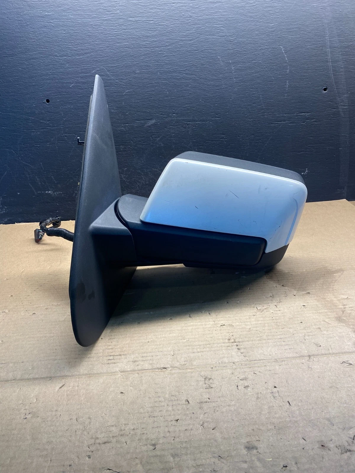 2007-2011 Ford Expedition Left Driver View Door Mirror AC6852 DW