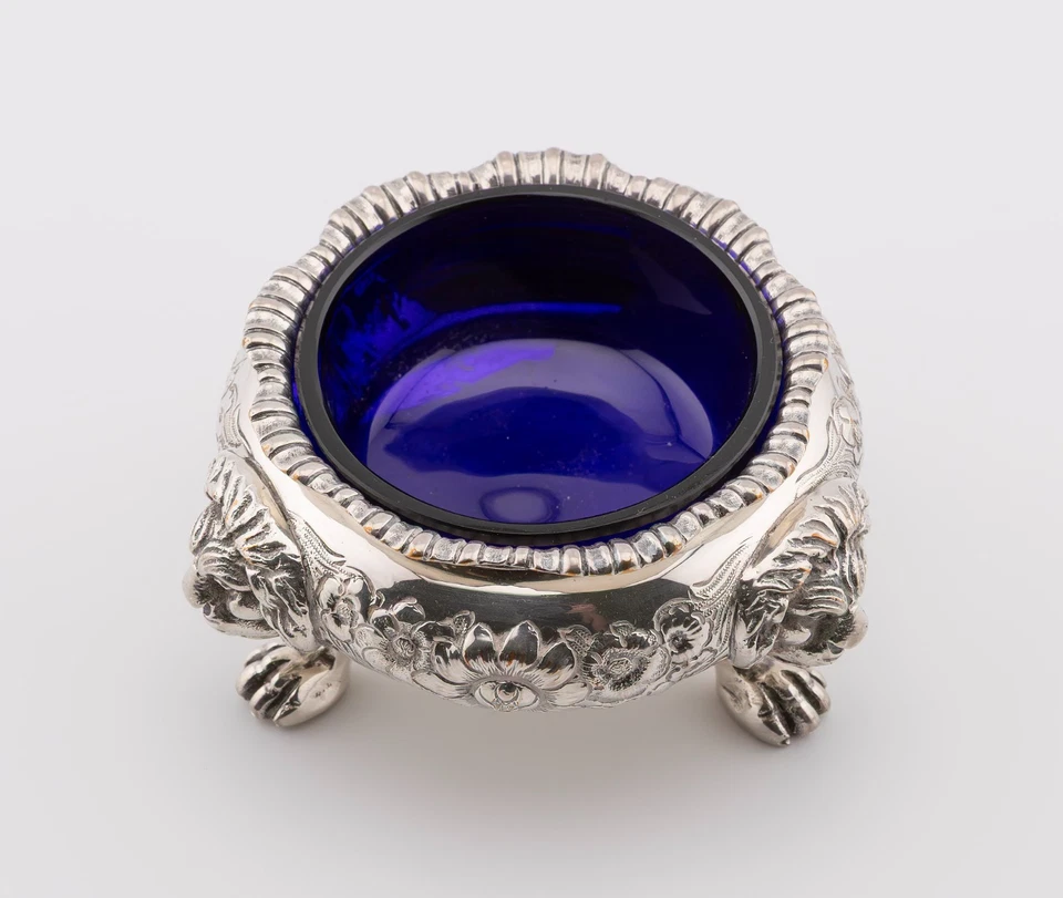 Silver Repousse Salt Cellar with Cobalt Glass Liner - Image 2 of 4