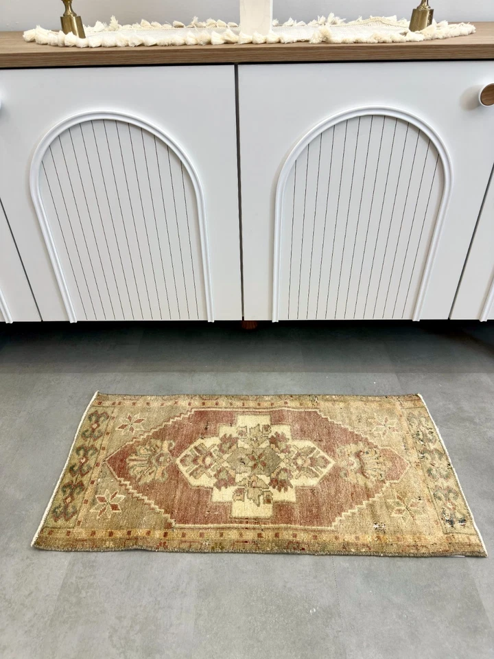 Alfombra roja marrón vintage 1x3, alfombra pequeña turca, lana hecha a mano, alfombra de baño, alfombra de puerta Foto 2 de 4