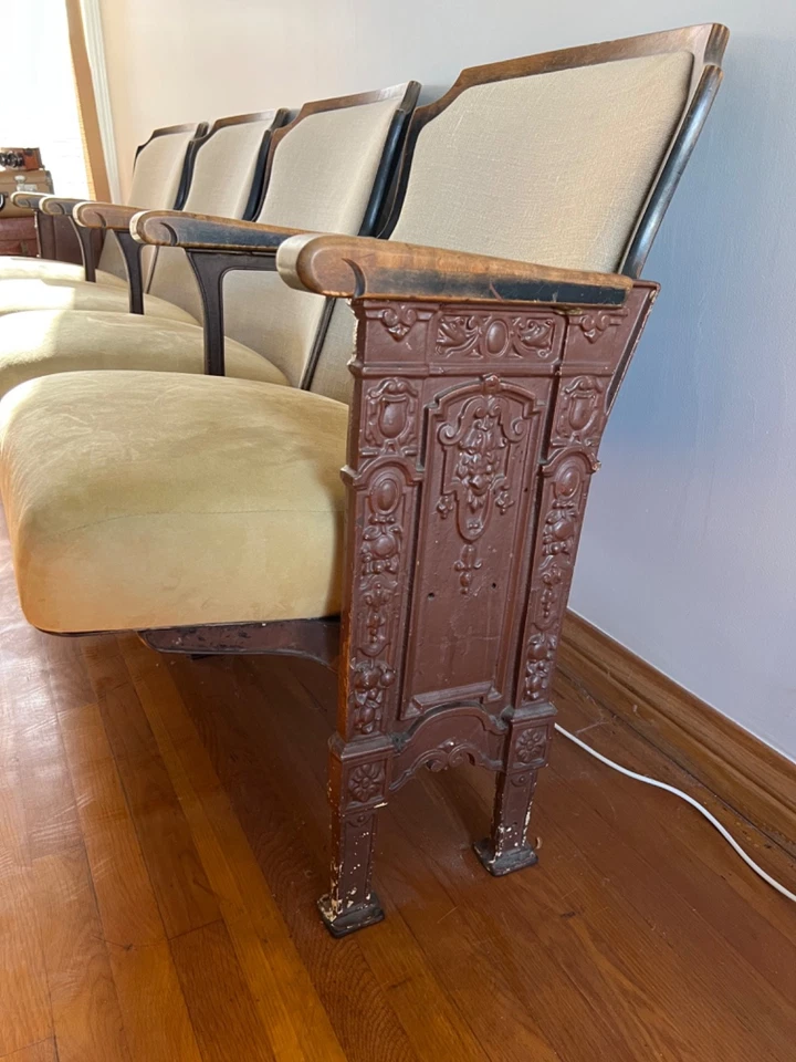 Beautiful Antique 1900s Cast Iron and Wood Theater seats 4, Very Confortable - Image 2 of 4