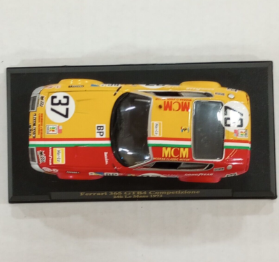 FERRARI - 365 GT4 BB 1973 1/24 - RED WITH BOOK - LES GRANDES