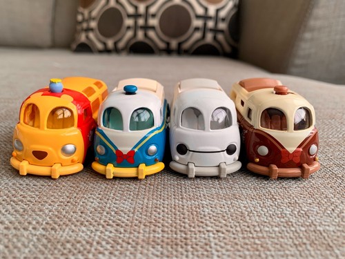 Disney Moto Takara Tomy Tomica (Set of 4) Donald Daisy Winnie the Pooh Big Hero - Picture 2 of 10
