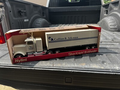 Nylint Silver Knight 18 Wheeler Collins & Aikman Tractor Trailer