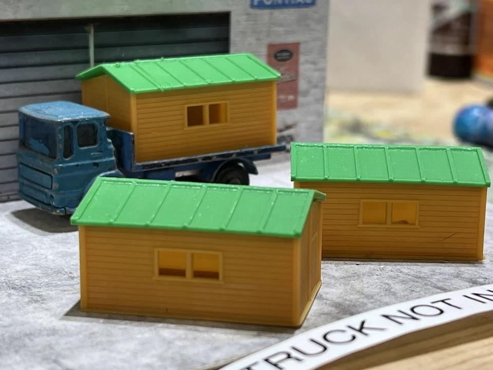 Vintage Matchbox Lesney No 60 Blue Site Hut Truck (2 HUTS ONLY) - Image 2 of 4