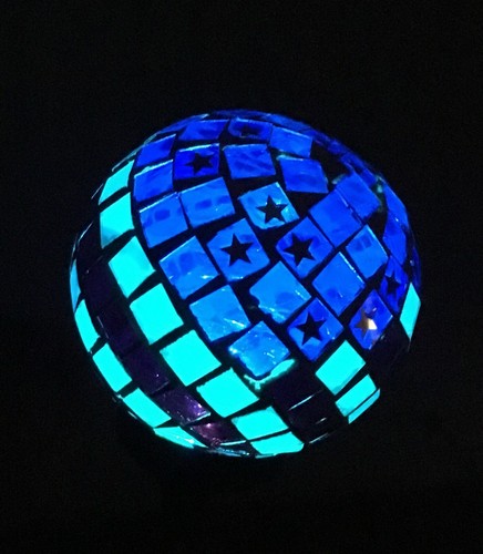Solar USA Flag Glass Ball Garden Stake Color Change LED Light Outdoor Path Decor - Picture 8 of 12