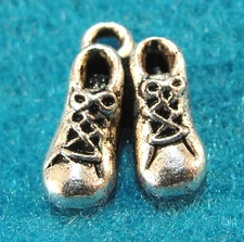 10Pcs. Tibetan Silver SHOE 3D High Tennis Baby Charms Pendants Findings PR208