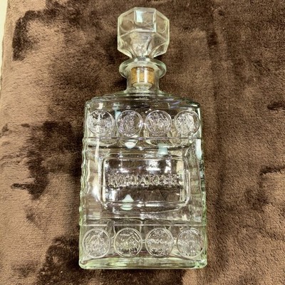 I. W. Harper Kentucky Bourbon Whiskey Glass Decanter W/Stopper/ Damaged Cork