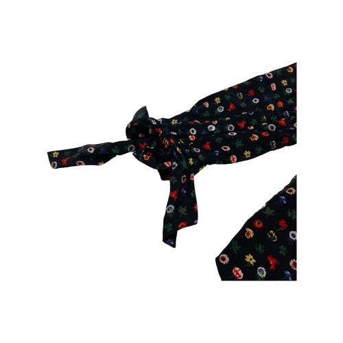 Equipmemt Femme XS silk blouse top shirt black flowers tie neck & cuffs - Picture 4 of 7