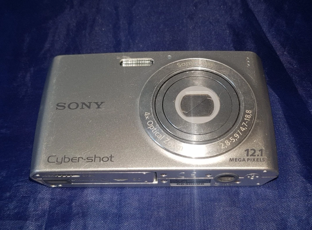 Sony Cyber-shot 12-13.9MP Digital Cameras for Sale - Shop New