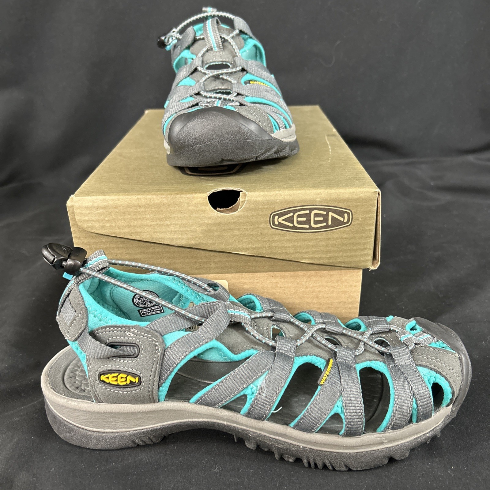 Sandali donna Keen nuovi con scatola taglia 7M Whisper ombra scura ceramica 1003717 lavabili