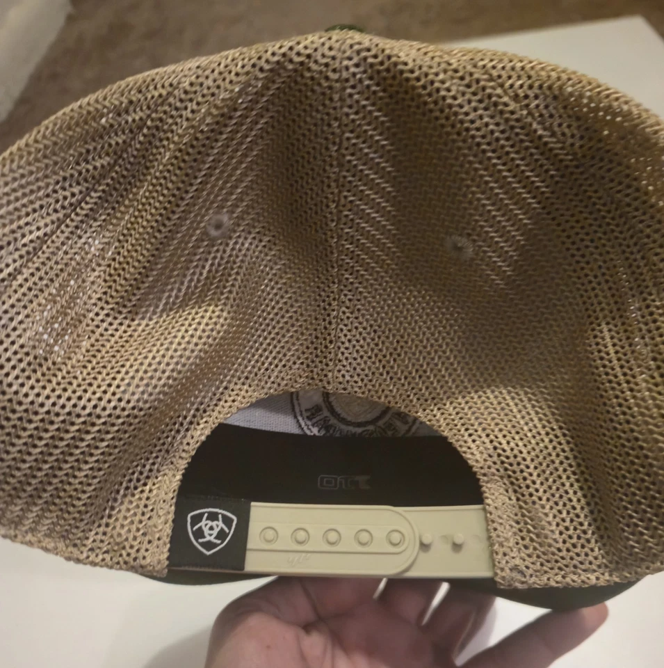 批量 5 件不同近乎完美状态帽子 — 第 3/4 张图片