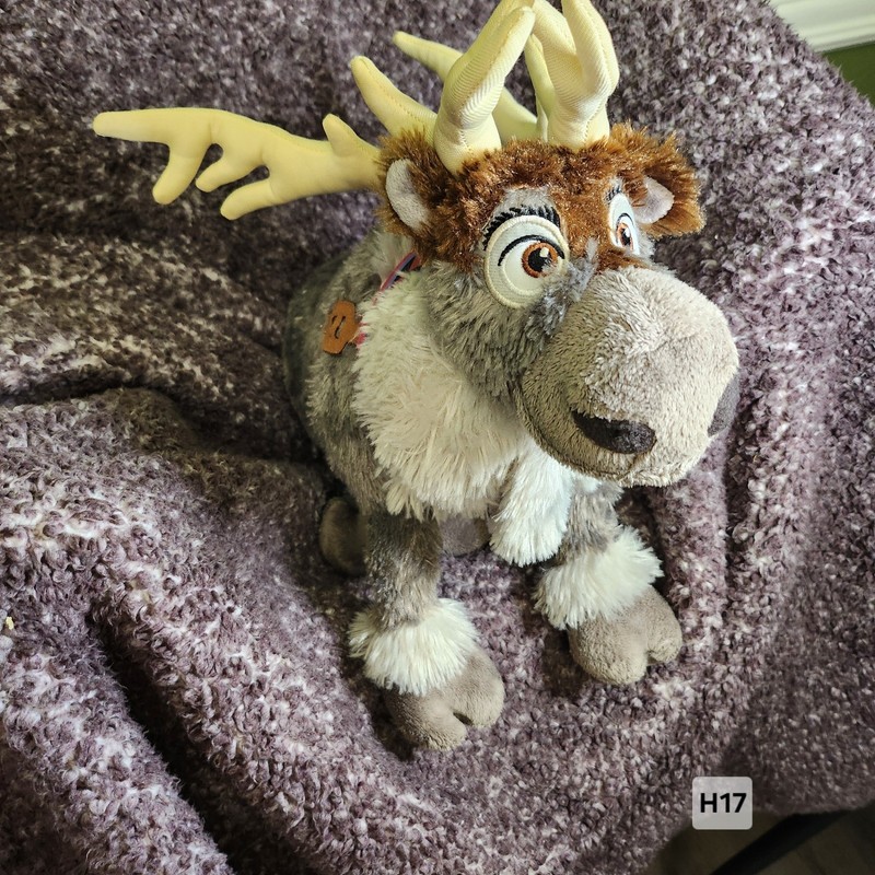 Frozen Reindeer Sven Plush Disney Store Large 16" Stuffed Animal Poseable legs