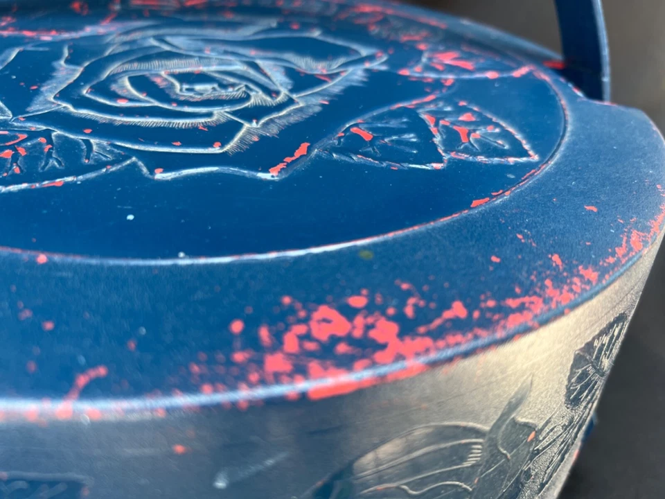 Vintage Embroidery & Carry / Storage Case - Image 4 of 4