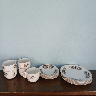 H. Aynsley & Co. Ltd. in Staffordshire, England,  15 Piece China Set