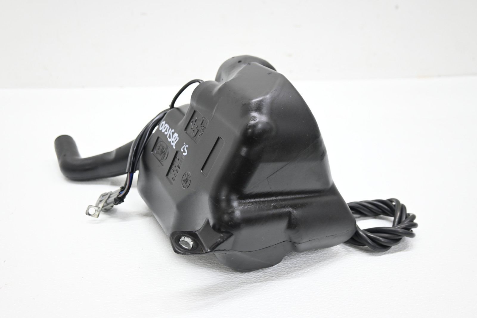 ⭐ 03-08 Maserati Quattroporte Windshield Wiper Fluid Bottle Reservoir Tank Oem