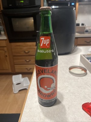 Cleveland Browns 7up Commemorative Bottle. Unopened.