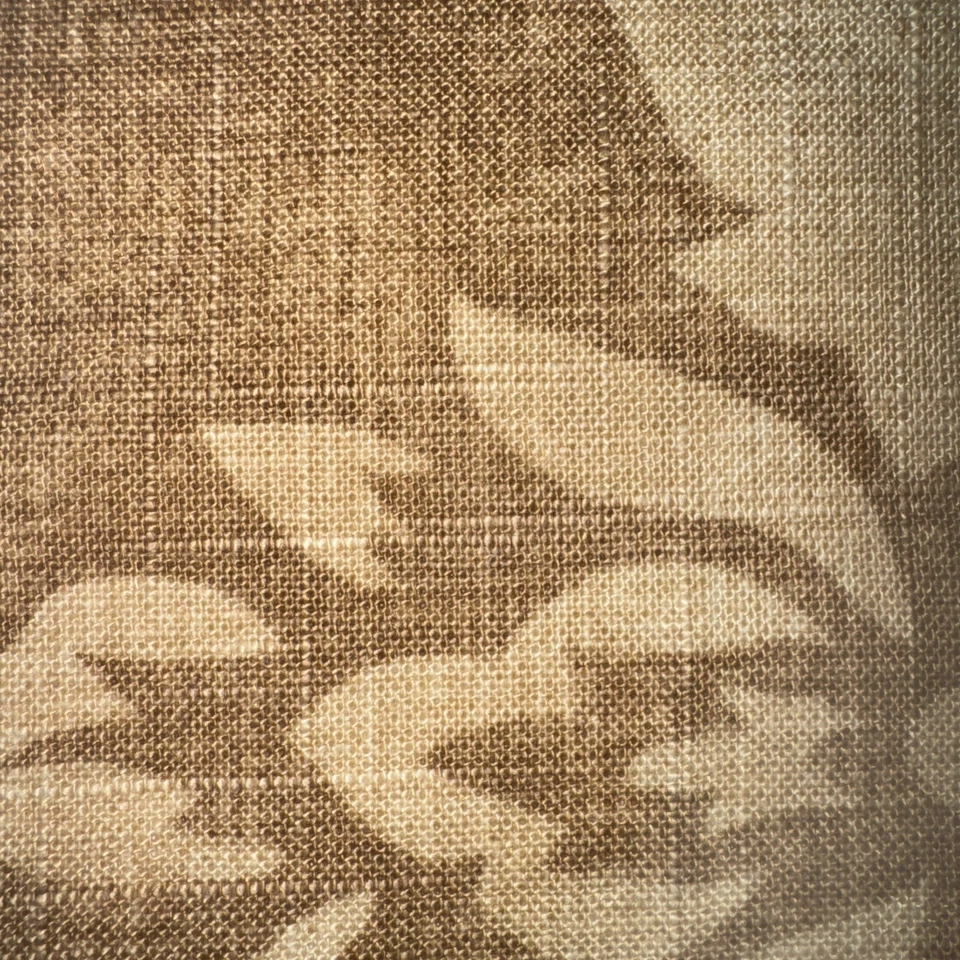 Tecido Thibaut 25 pol. quadrado Mistura de linho/algodão Herndon tabaco Chelsea F93228 floral - Imagem 4 de 4