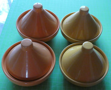 4 PETITS PLATS TAJINE 2 JAUNES + 2 ORANGES - NEUFS - CERAMIQUE DIAMETRE 10.5 CM