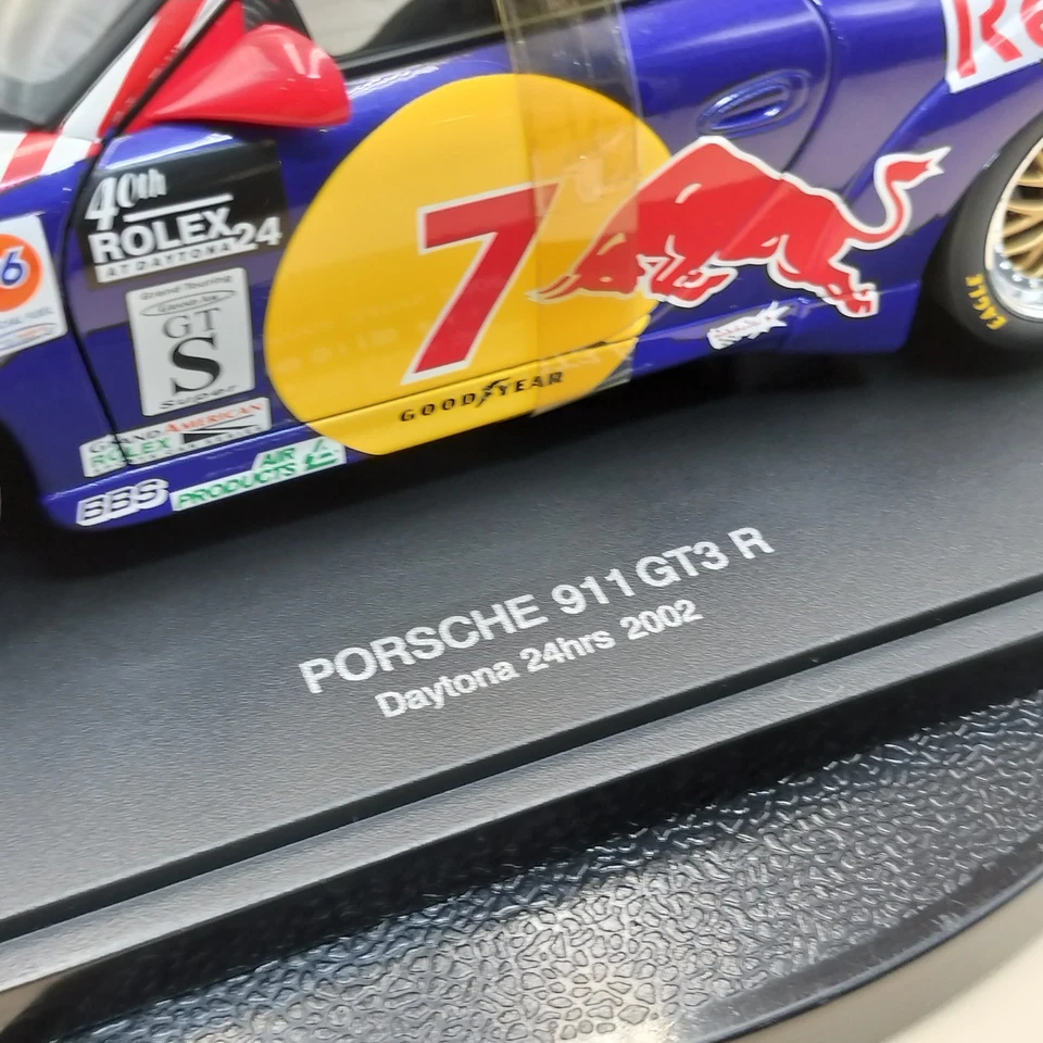 AUTOart 1/18 Porsche 911 GT3R Daytona 24h 2002 #7 Red Bull 80272 blue purpe - Image 2 of 4