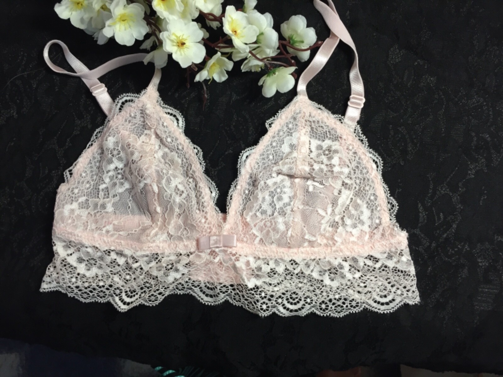 SECRET POSSESSIONS  Size us  34b eu 75b it 3b Unpadded wireless pink