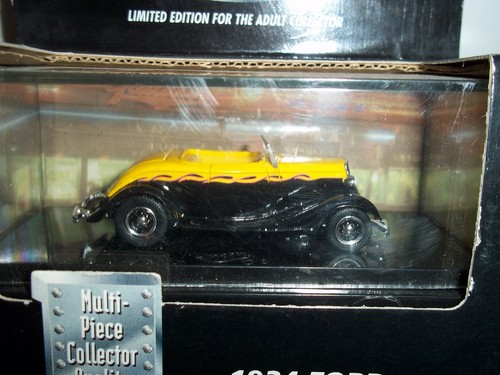 HOT WHEELS 1998 DA COLLEZIONE--1934 FORD (NUOVO) - Foto 2 di 3