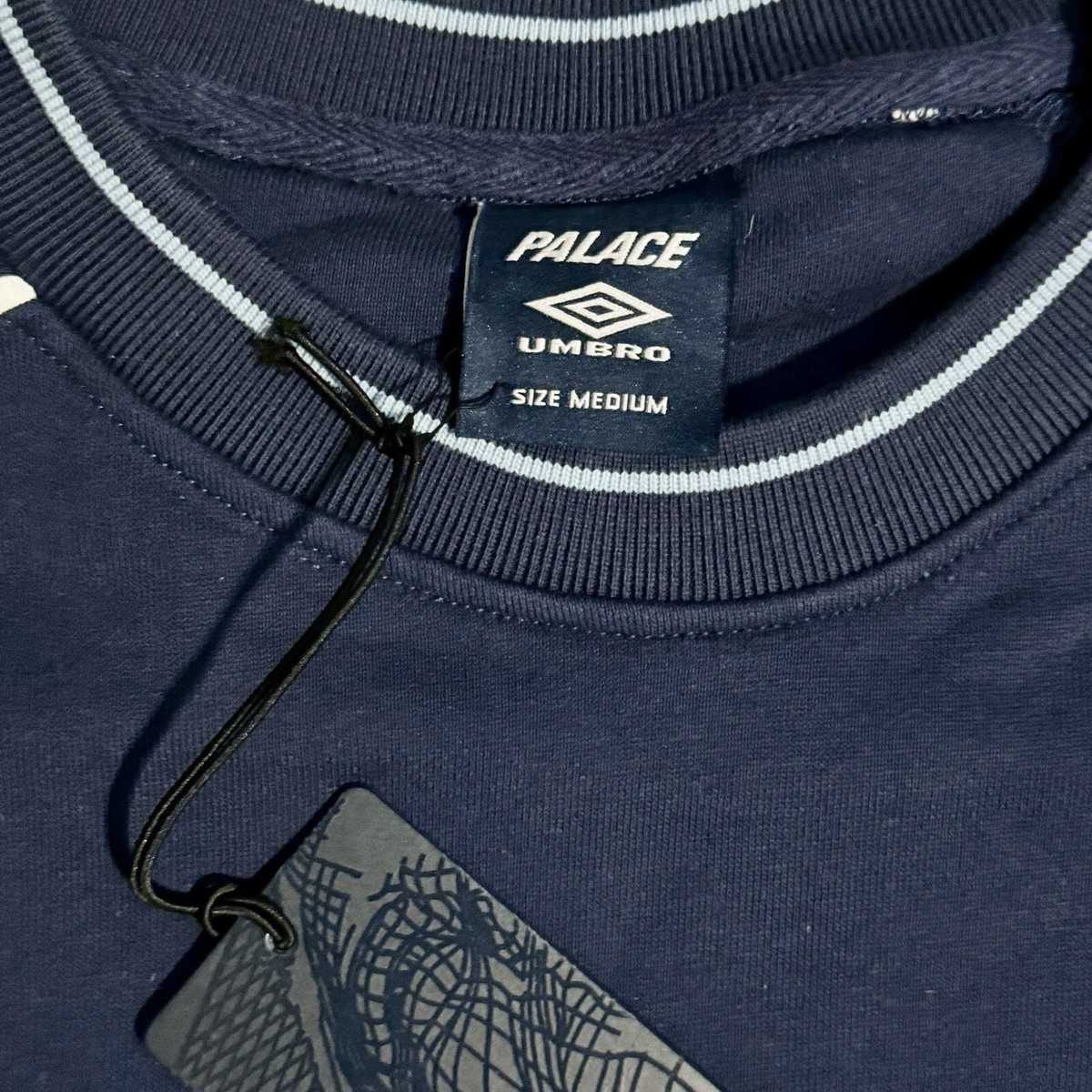 PALACE UMBRO WARM UP CREW Lサイズ PALACE UMBRO WARM UP CREW Lサイズ - メルカリ
