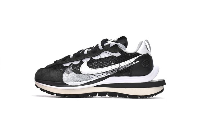 Size 9 - Nike VaporWaffle x Sacai Black White for sale online | eBay